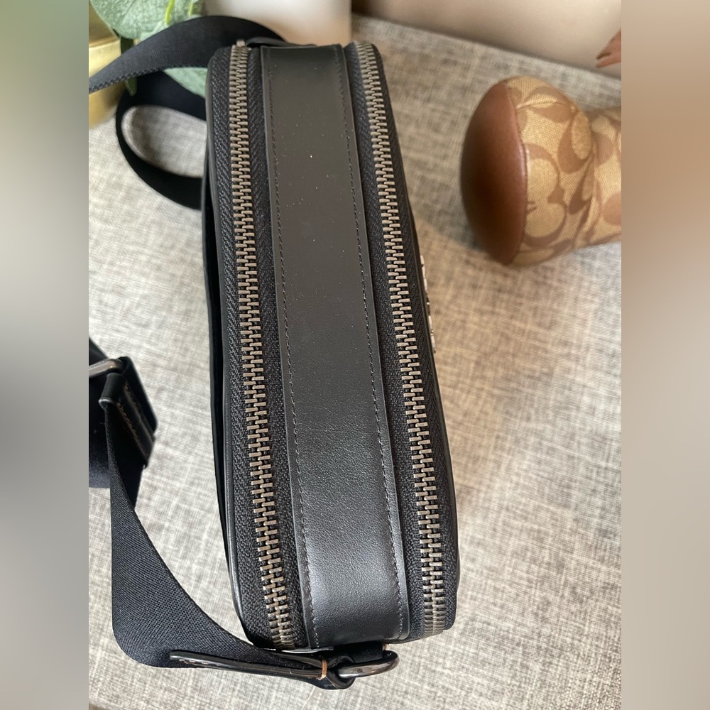 $179 COACH GRAHAM Crossbody In Signature Canvas with Stripe Mahogany Multi - Picture 3 of 7